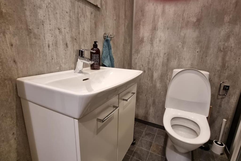 Quiet And Comfy With Swimming Pool Apartamento Onsala Exterior foto